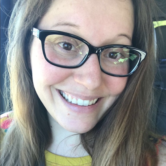 Meet your Posher, Janice - Picture 1 of 1